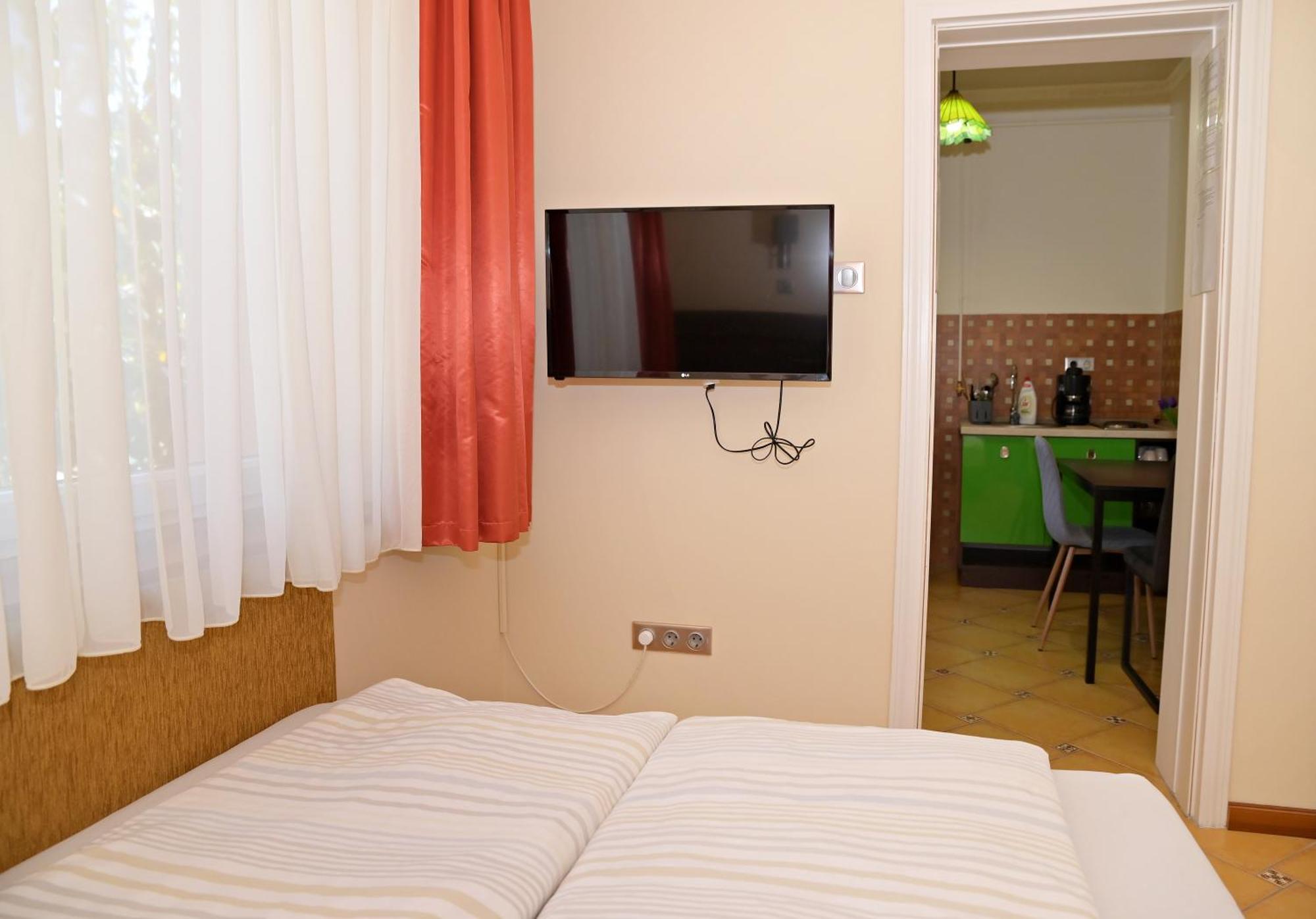 Makotel Apartmanhaz Екстер'єр фото