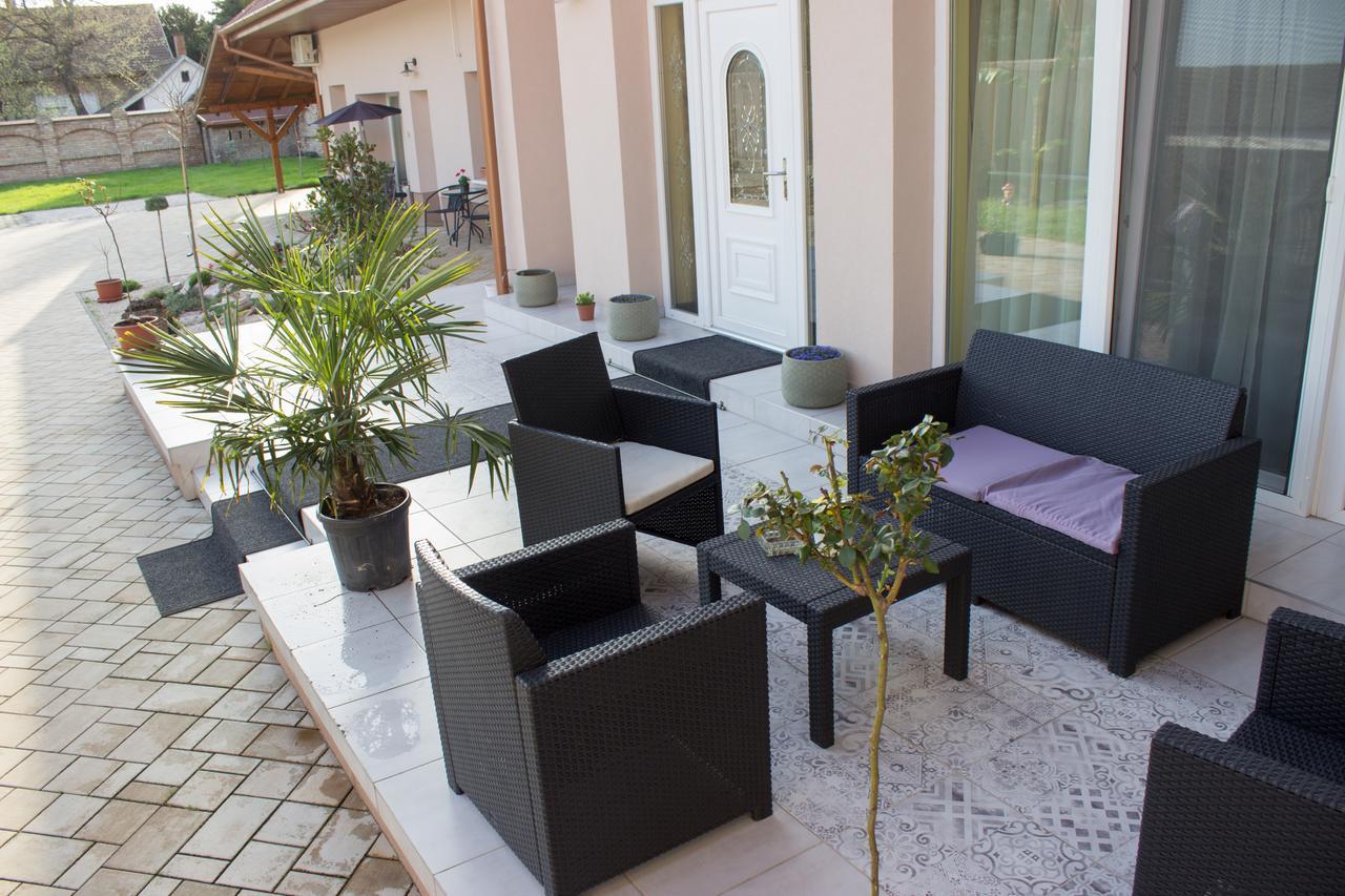 Makotel Apartmanhaz Екстер'єр фото